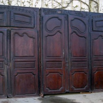 Cloison de boiseries anciennes