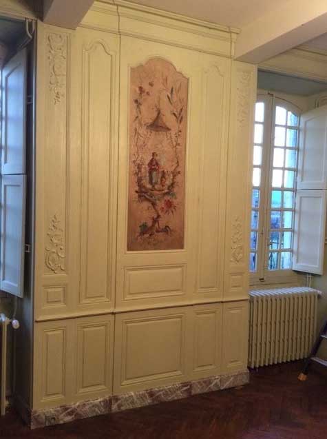 Aménagement d’une pièce en boiseries anciennes 18ème