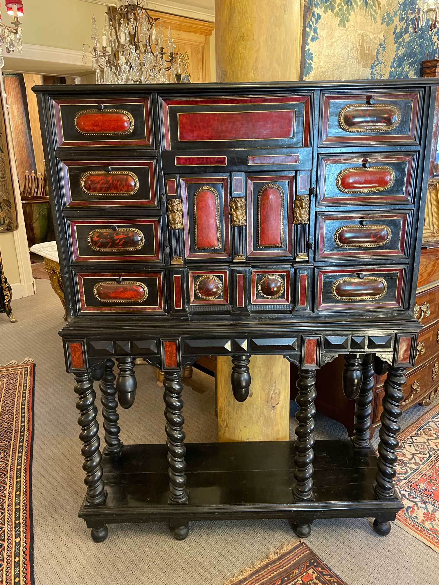 Cabinet flamand 17ème siècle
