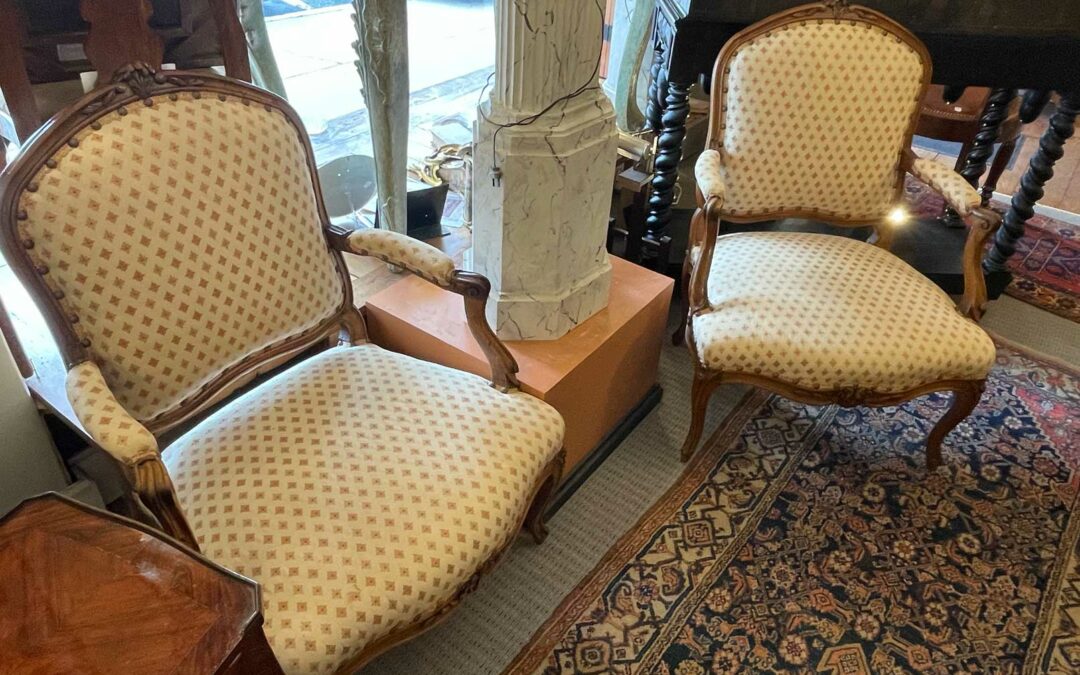Fauteuils Louis XV 18ème siècle