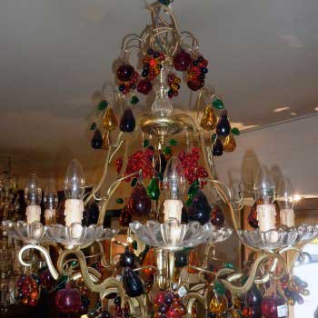 Lustre avec fruits en couleur