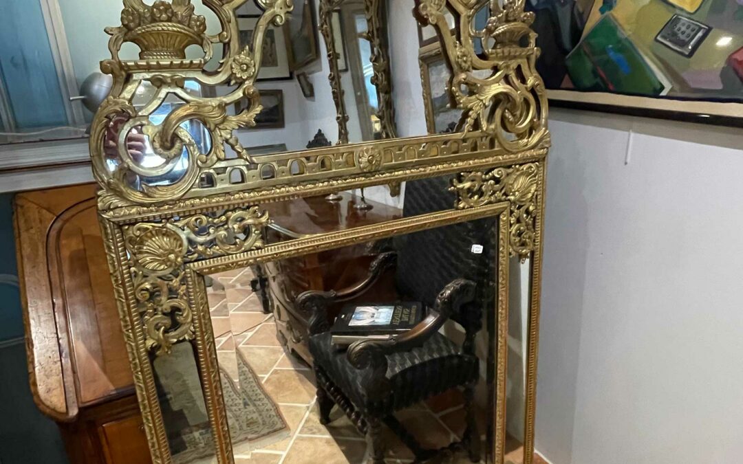 Miroir Louis XV bois doré