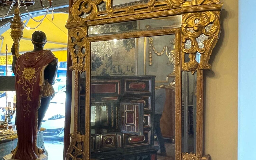 Miroir en bois doré Louis XIV 18ème siècle