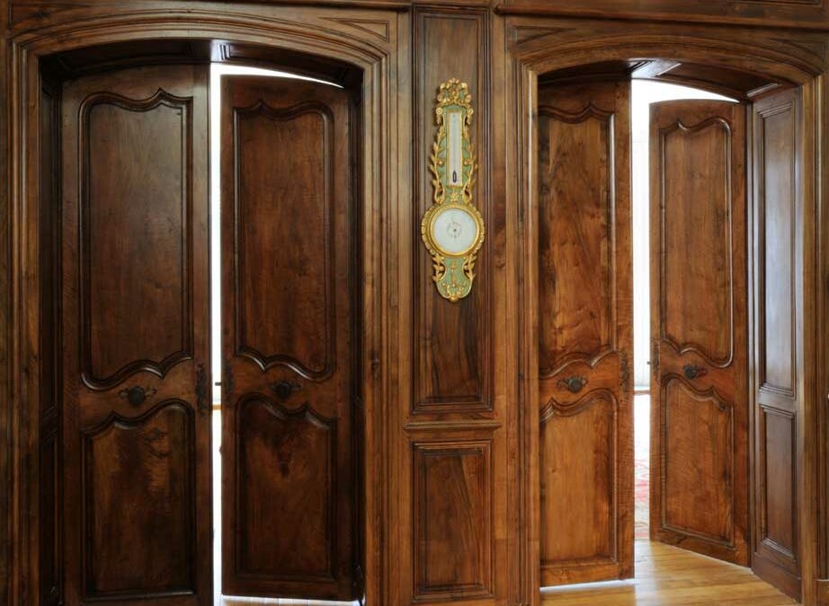 Passage de porte en noyer 18ème siècle