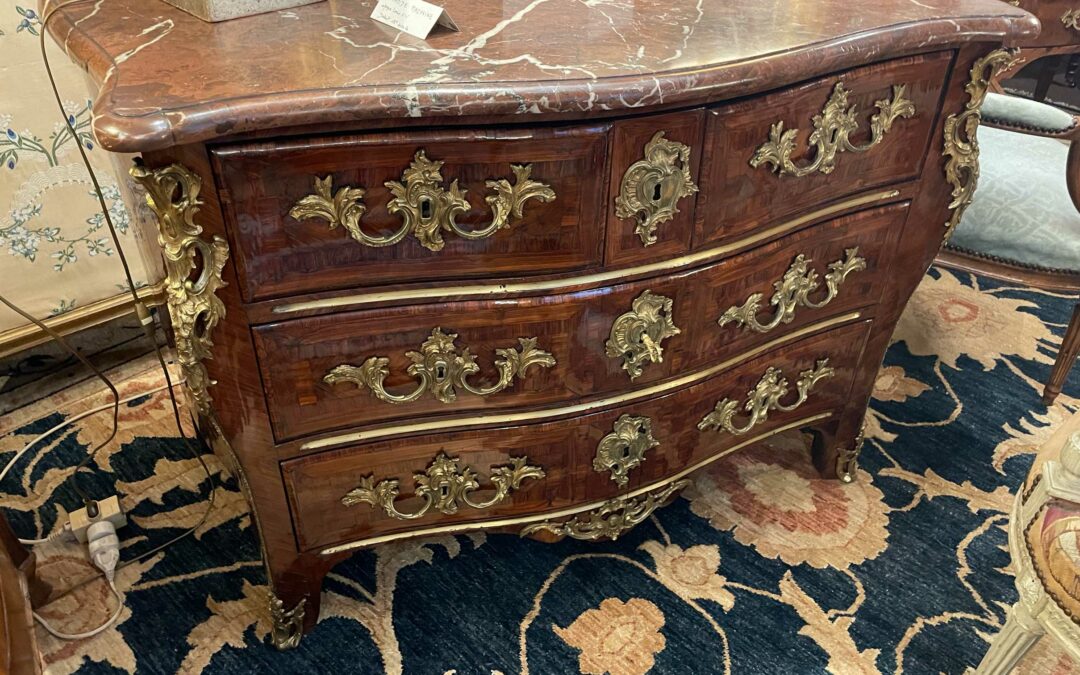 Commode Louis XV 18ème siècle estampillée de SCHWINGKENS